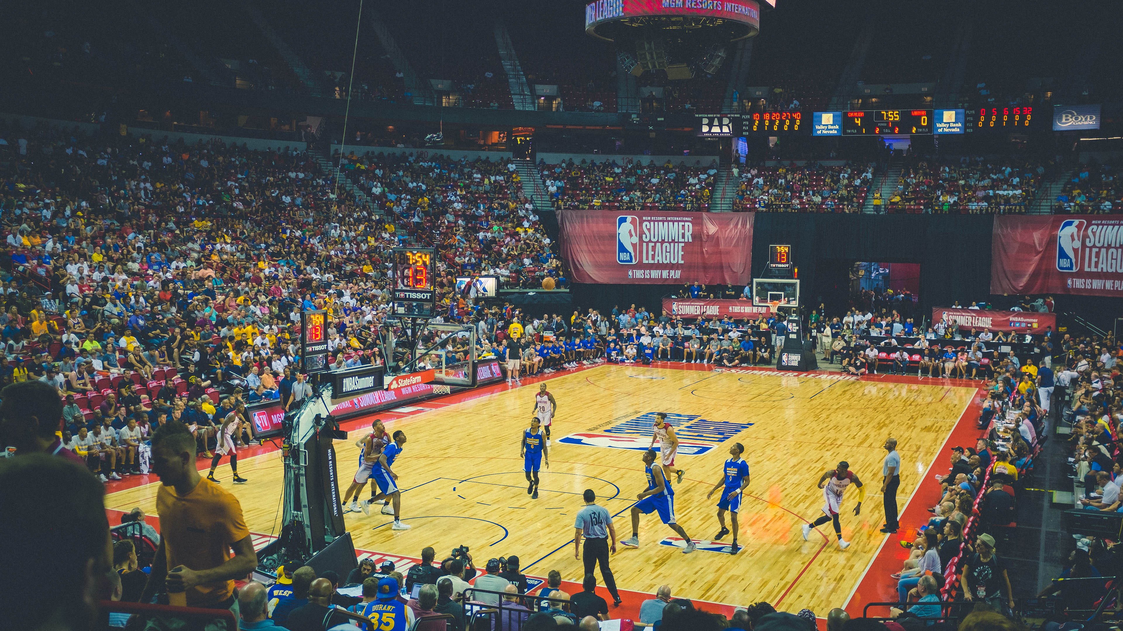 美加墨世界杯焦点战前瞻，公牛式攻防能否击溃魔术般变幻？