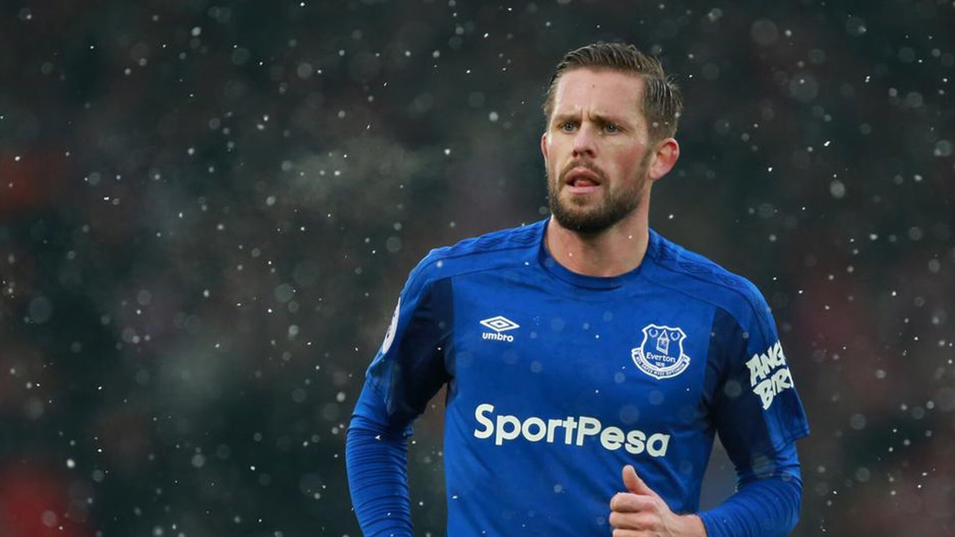 迪马利亚点燃赛场，乌克兰轻取丹麦，一场技术与意志的双重胜利